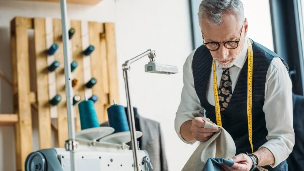 costume marié conseils choix du costume mode 2021 tailleur sur mesure 3 pièces